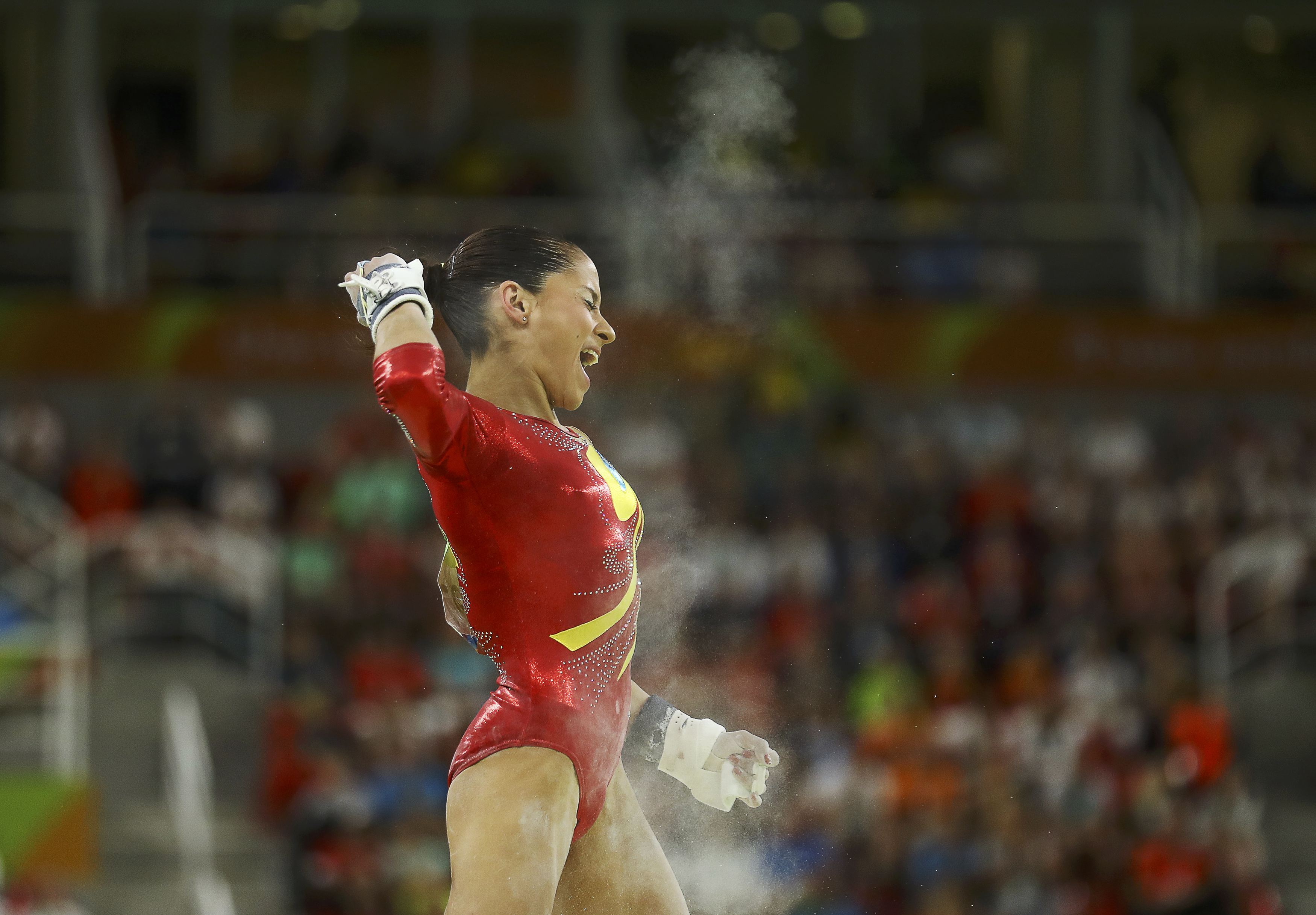 Jessica López ocupó el sexto lugar en la final de las barras asimétricas