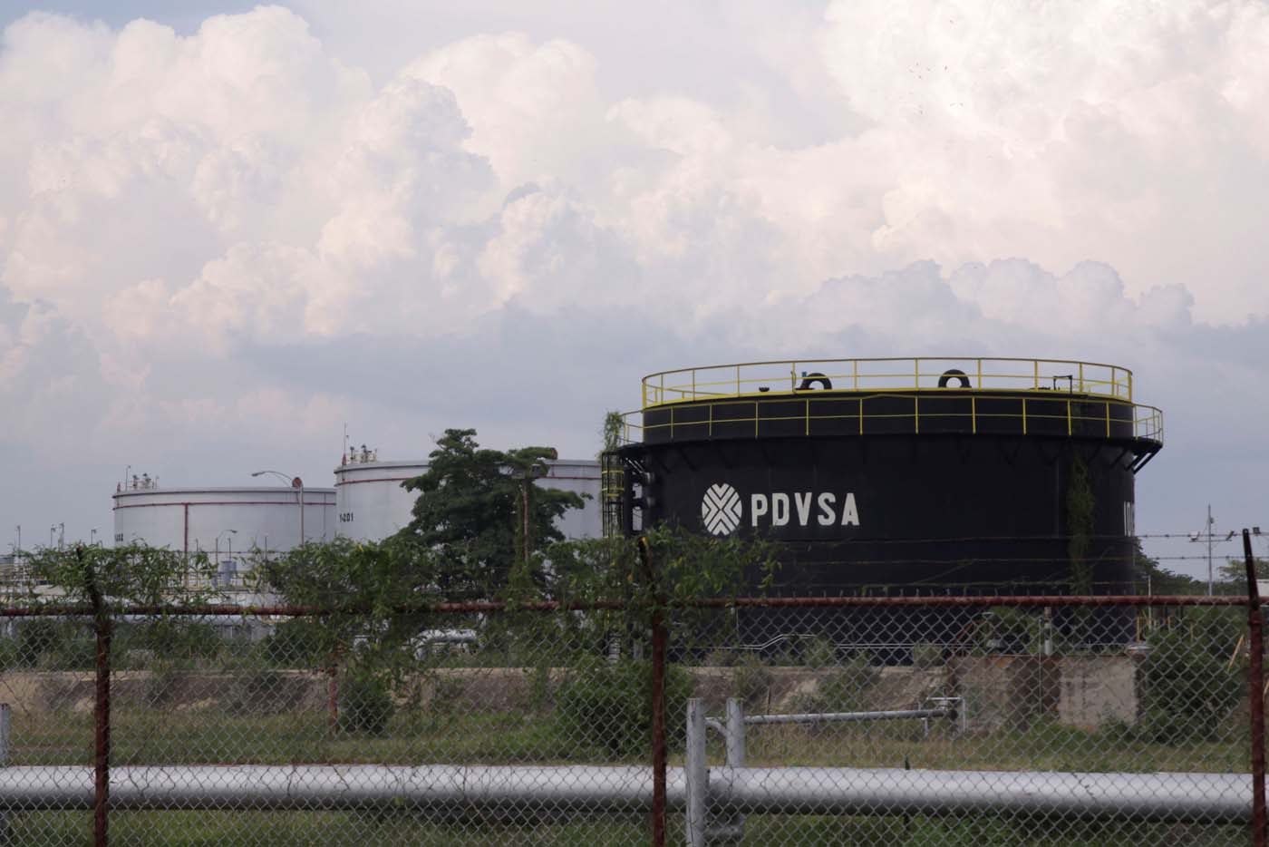 Pdvsa en conversaciones con Credit Suisse por posible canje de deuda que vence en 2017