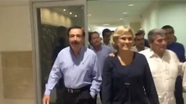 Nebot recibe a Cynthia Viteri tras deportación de Venezuela 