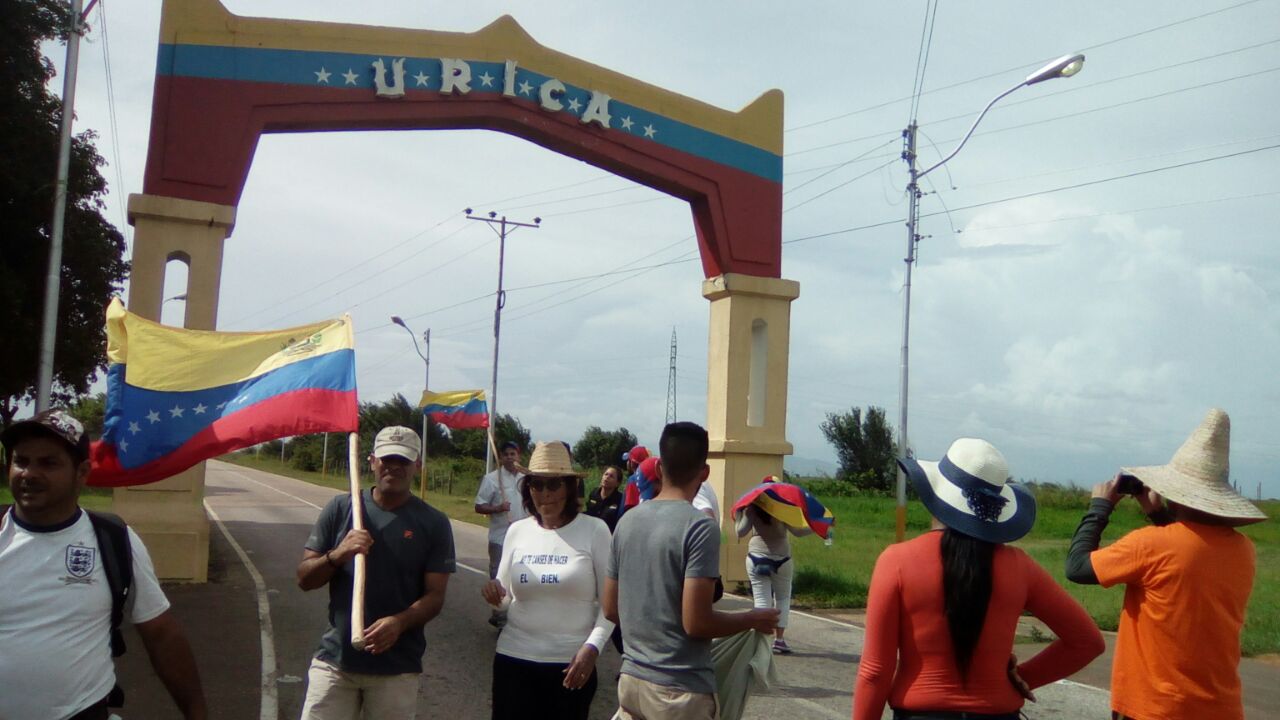 ¡Ni la GNB los detuvo! Marcha desde Monagas supera obstáculos y llega a Anzoátegui