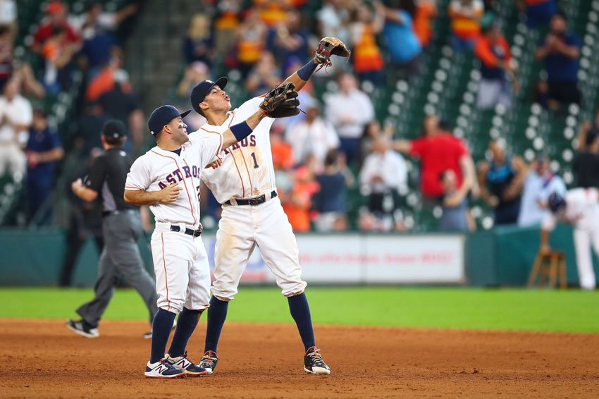 José Altuve comandó el triunfo de Houston sobre Oakland