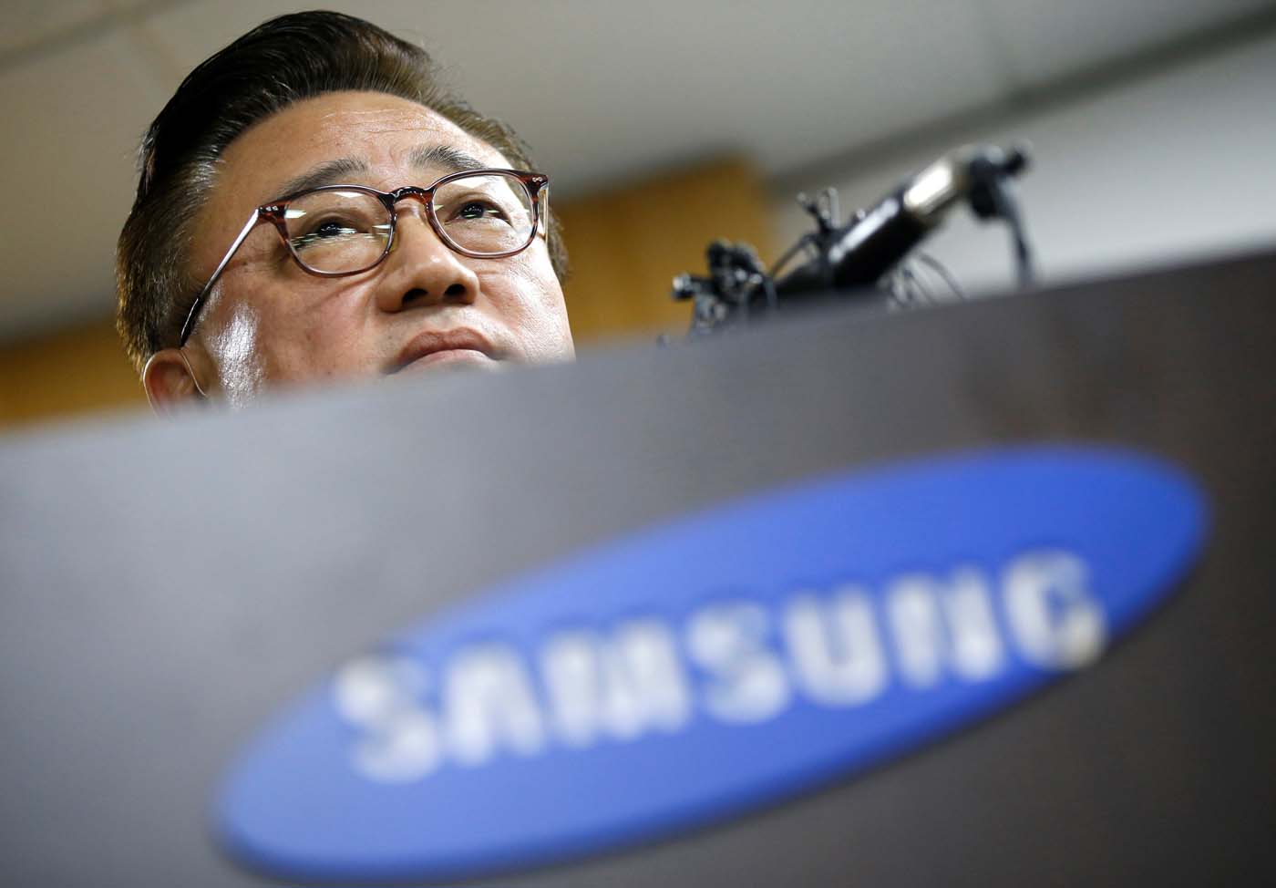 Samsung no sale de la crisis provocada por las baterías explosivas