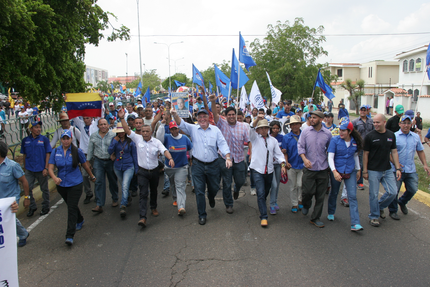 Más de 40 mil zulianos exigieron al CNE no frenar más el revocatorio