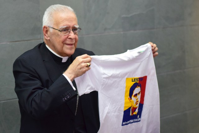 MONS. LUCKERT SE SOLIDARIZA CON LESTER TOLEDO 3