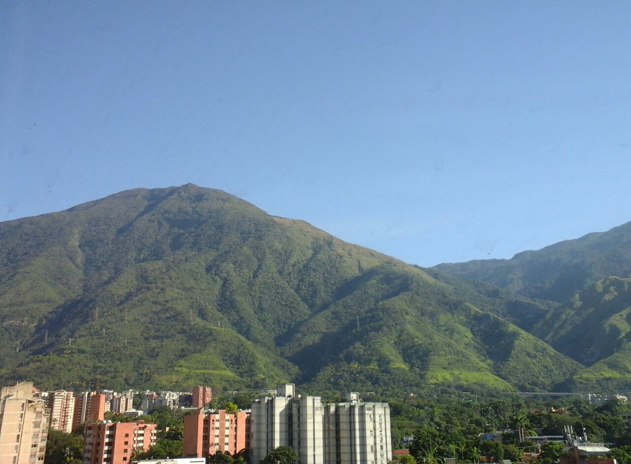 Inameh prevé para este viernes poca nubosidad sin lluvias en gran parte del país