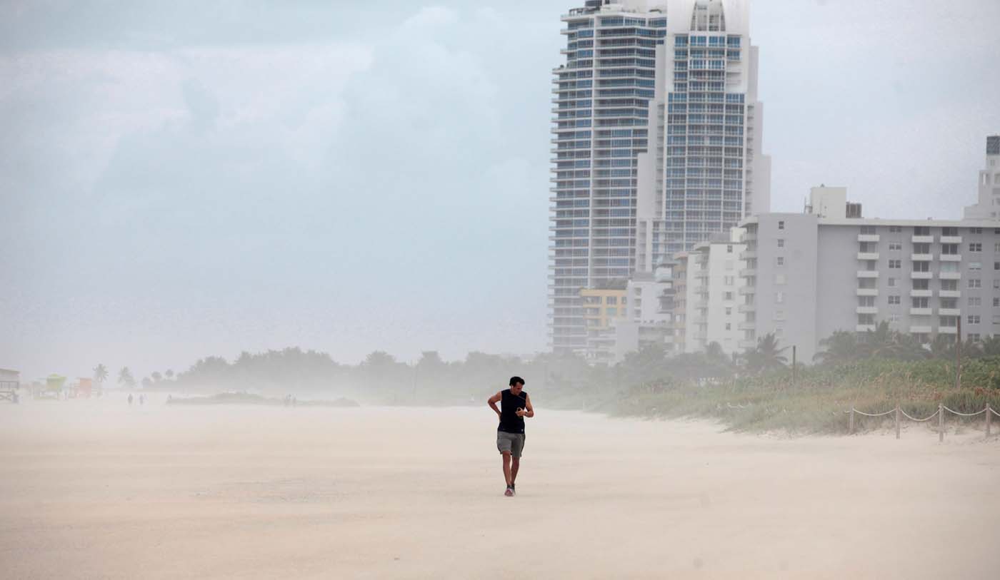 El extremadamente peligroso #Matthew sube a categoría 4 y se cierne sobre Florida