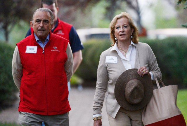 Gustavo Cisneros y su esposa Patricia Phelps de Cisneros (Foto AFP)