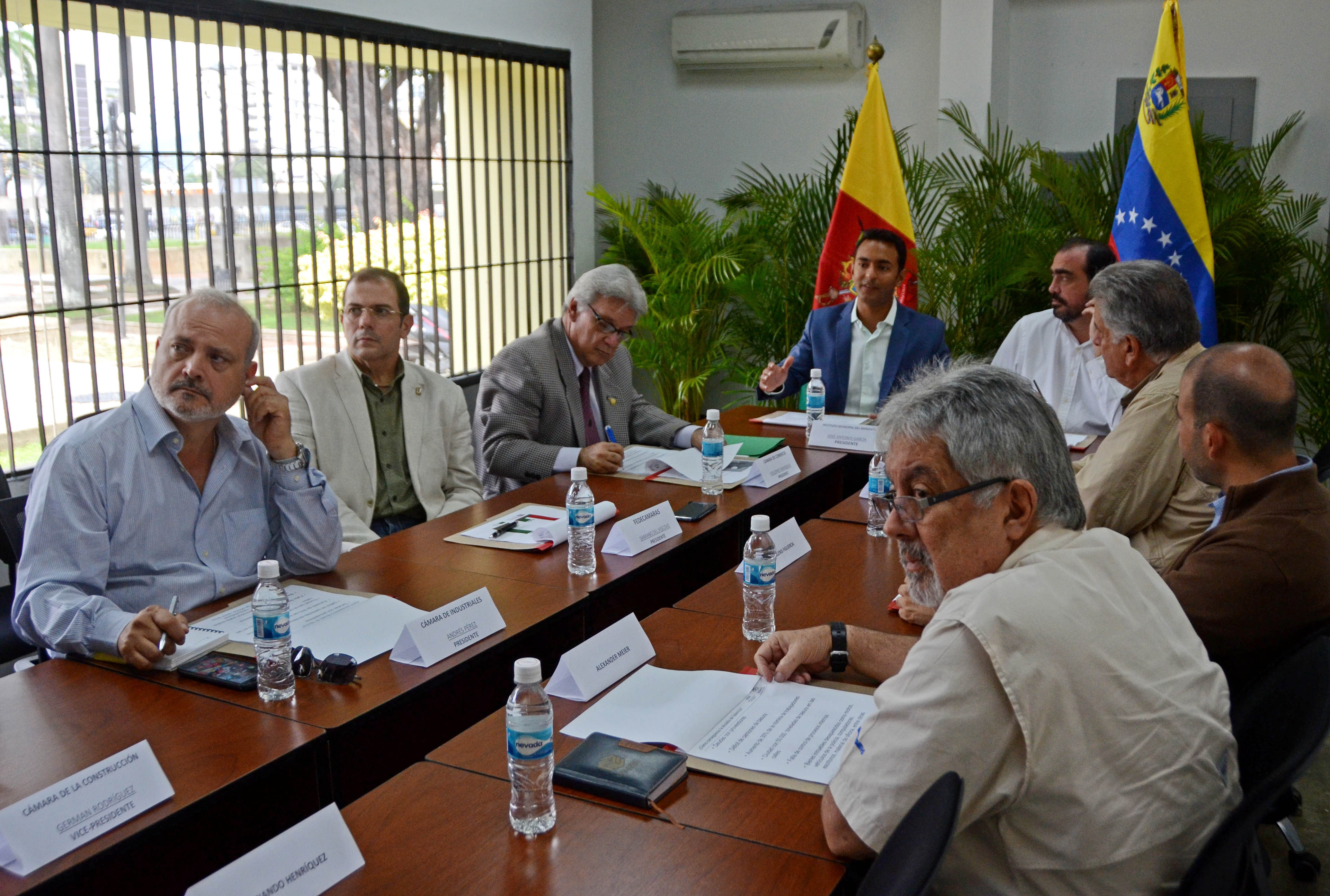 Alcaldía de Valencia instaló mesa técnica con gremios para mejorías en servicio de Aseo Urbano