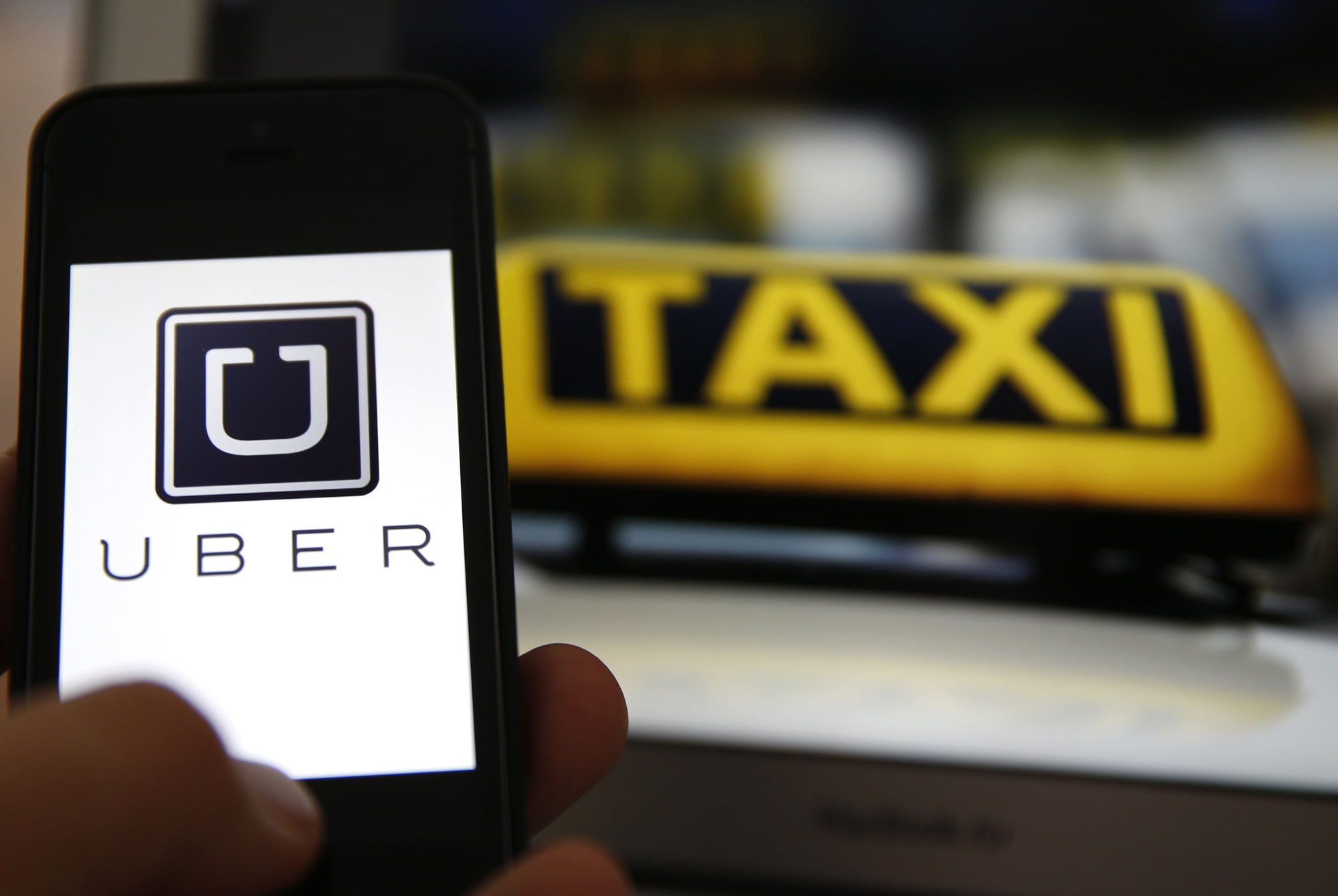 Uber renueva su aplicación en móviles para hacerla más eficaz