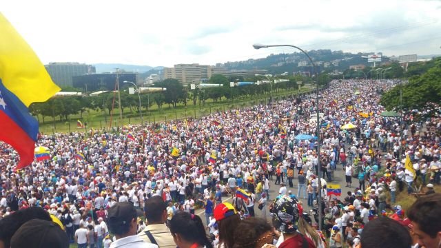 toma caracas