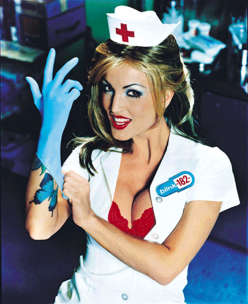 ¡De bomba sexy a delincuente! Así luce actualmente la enfermera explotada del video de Blink 182