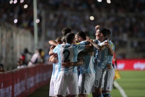 Argentina doblegó a Colombia 3-0 en clasificatoria al Mundial de Rusia-2018