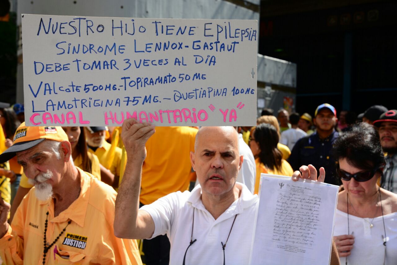 La Marcha de los récipes llegó a la sede de la Nunciatura (fotos)