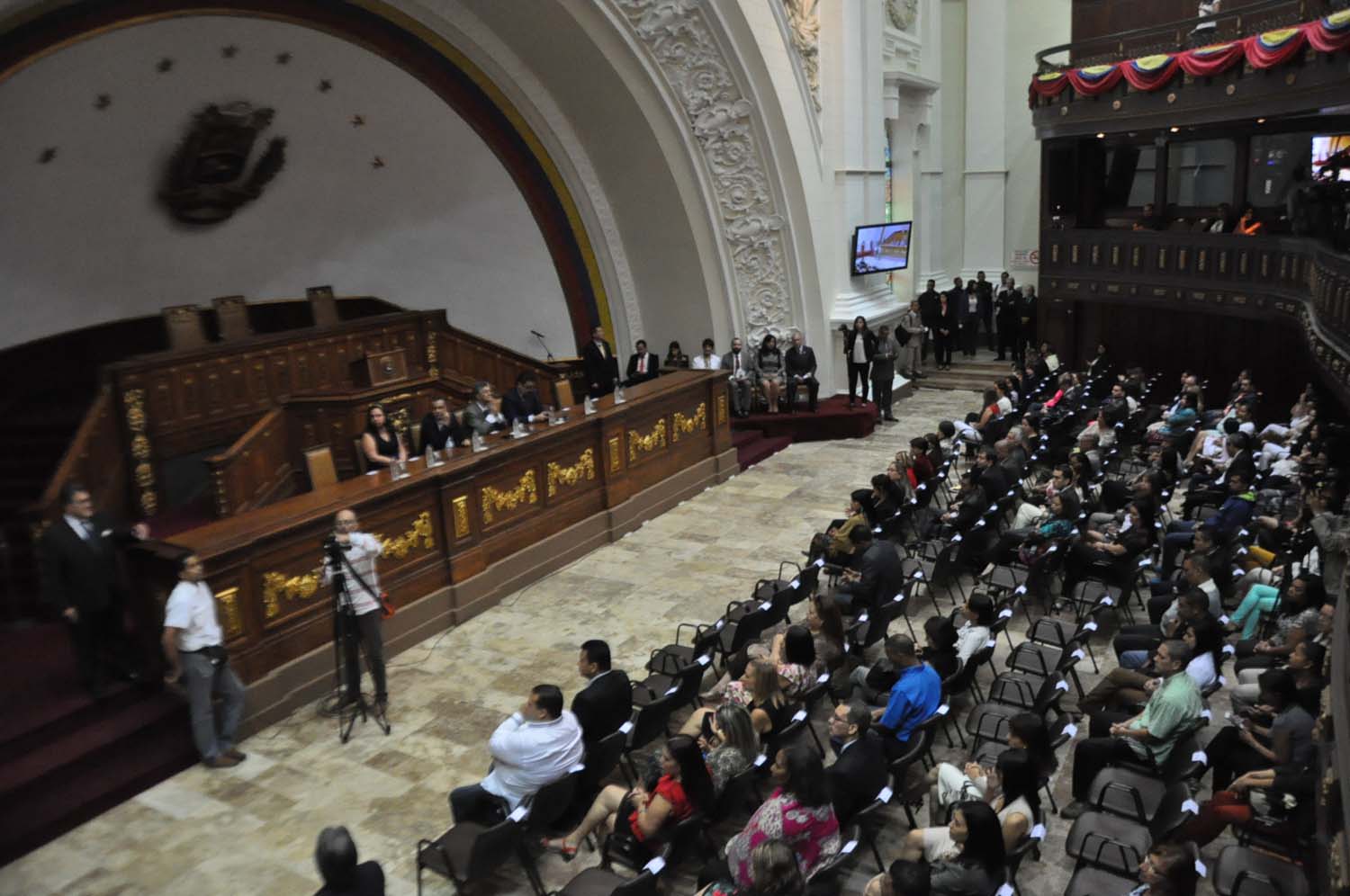 Parlamento le recuerda a la CAF que las deudas contraídas sin su aprobación no serán reconocidas