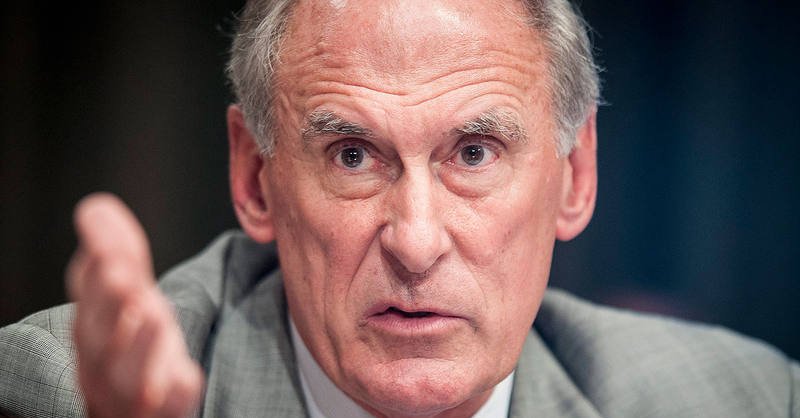 Trump elige al exsenador Dan Coats para dirigir los servicios de inteligencia