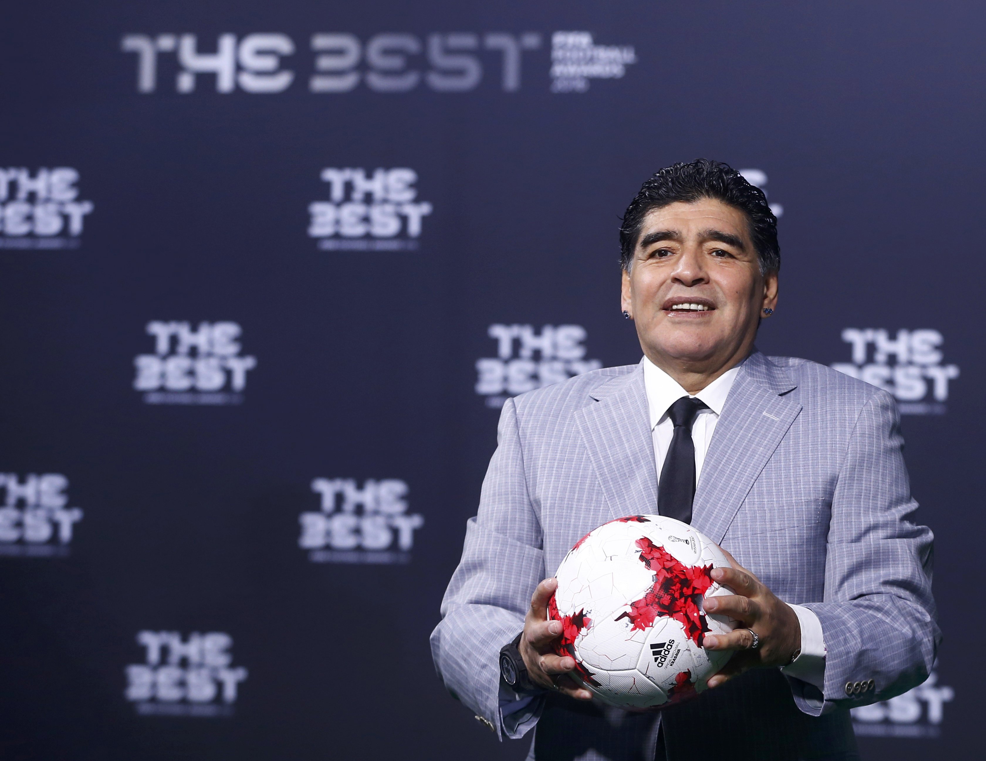 Maradona critica a Barcelona y Messi por ausencia en Zúrich