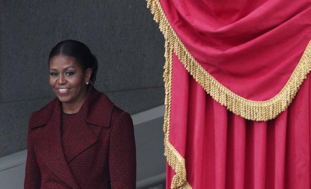 MIC20 WASHINGTON DC (ESTADOS UNIDOS) 20/01/2017.- La primera dama Michelle Obama llega al Capitolio para asistir a la ceremonia de investidura de Donald J. Trump como 45º presidente de los Estados Unidos en Washington DC (Estados Unidos) hoy, 20 de enero de 2017. EFE/JUSTIN LANE
