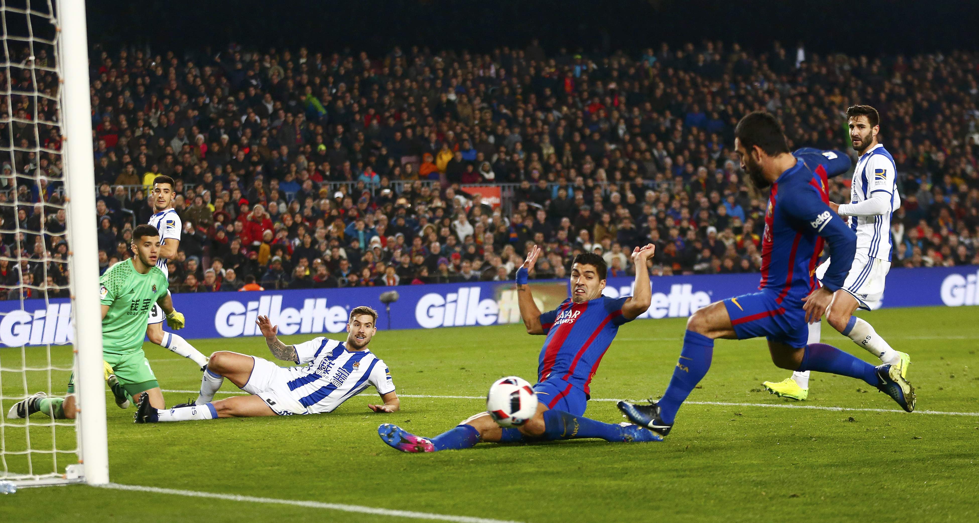 Un Barcelona desatado pasa a semifinales de la Copa del Rey