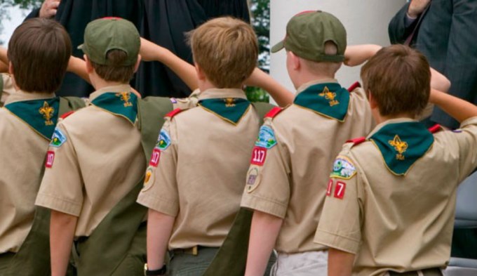 Se quebró el vínculo entre la Iglesia y los boy scouts por apoyar el aborto y el matrimonio gay