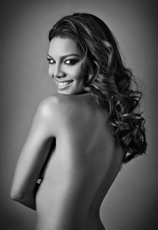 Zuleyka-Rivera-10