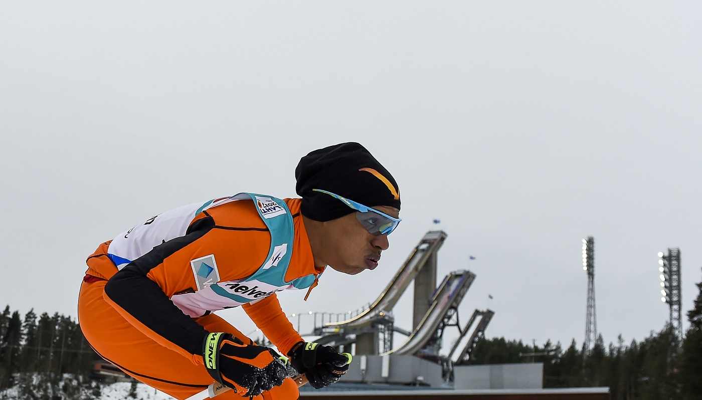 ¡Conoció la nieve! Esquiador Adrián Solano quedó de último en Mundial de Esquí de Finlandia (Fotos)