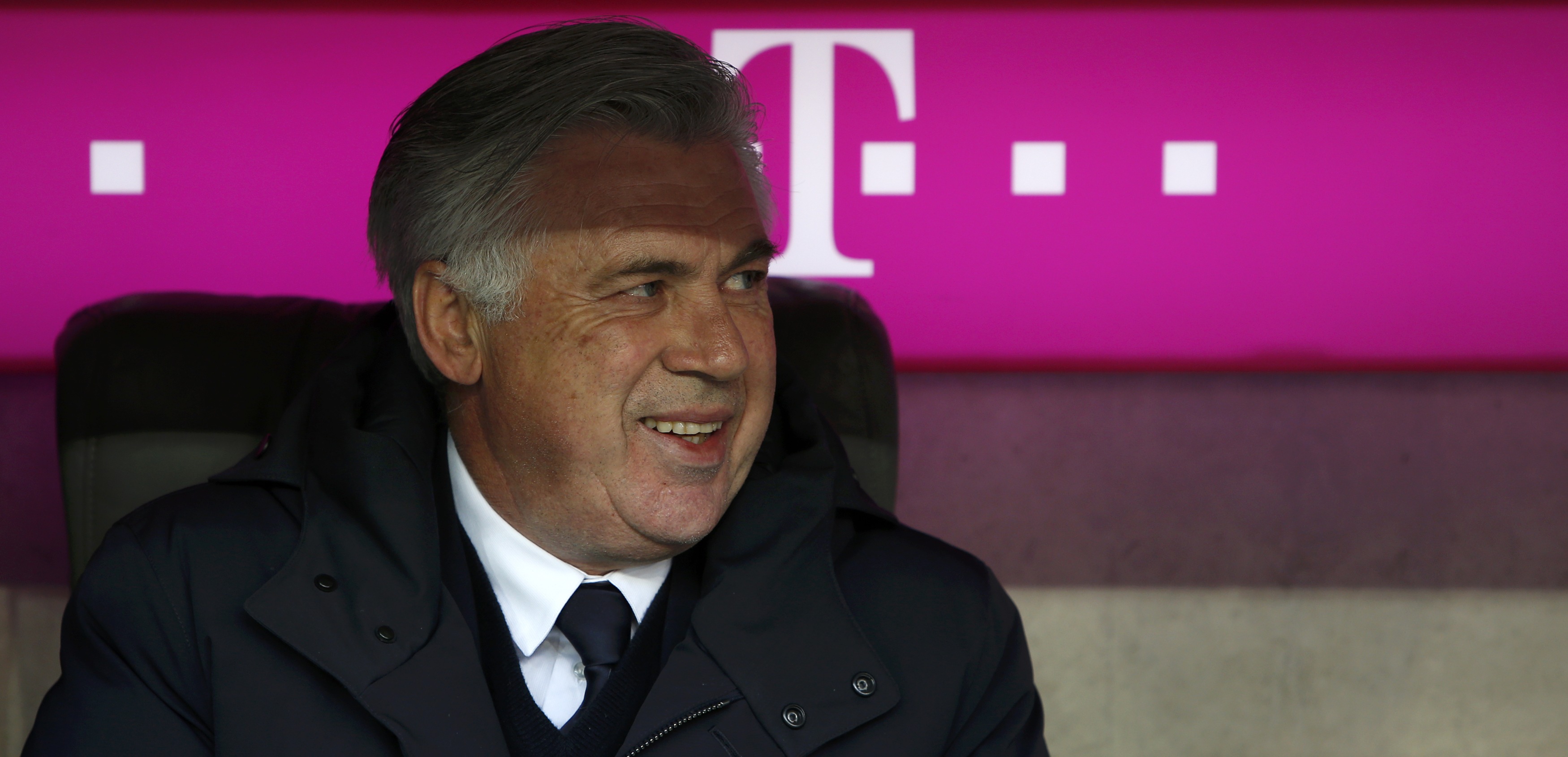 Ancelotti celebra con goleada sus 1.000 partidos en el banquillo