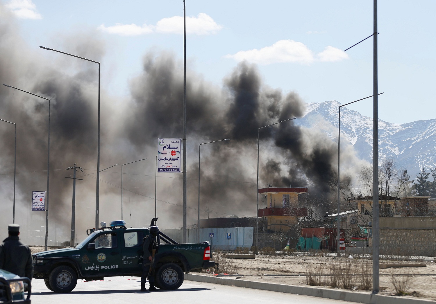 Varios heridos tras una gran explosión en Kabul seguida de tiroteos