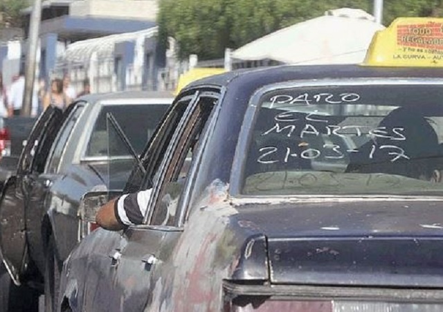 Cientos de usuarios varados en Maracaibo por paro de transporte