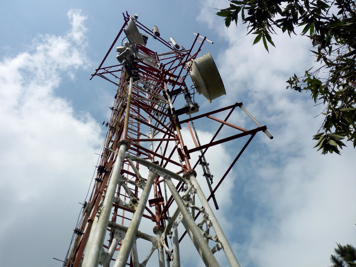 Vecinos de varios sectores de Táchira reportan al menos seis días sin señal telefónica