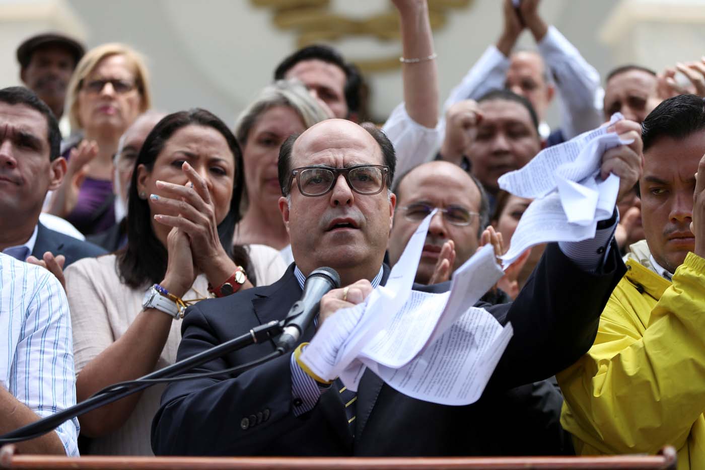 La Asamblea Nacional acusa a Maduro de dar un golpe de Estado (video)