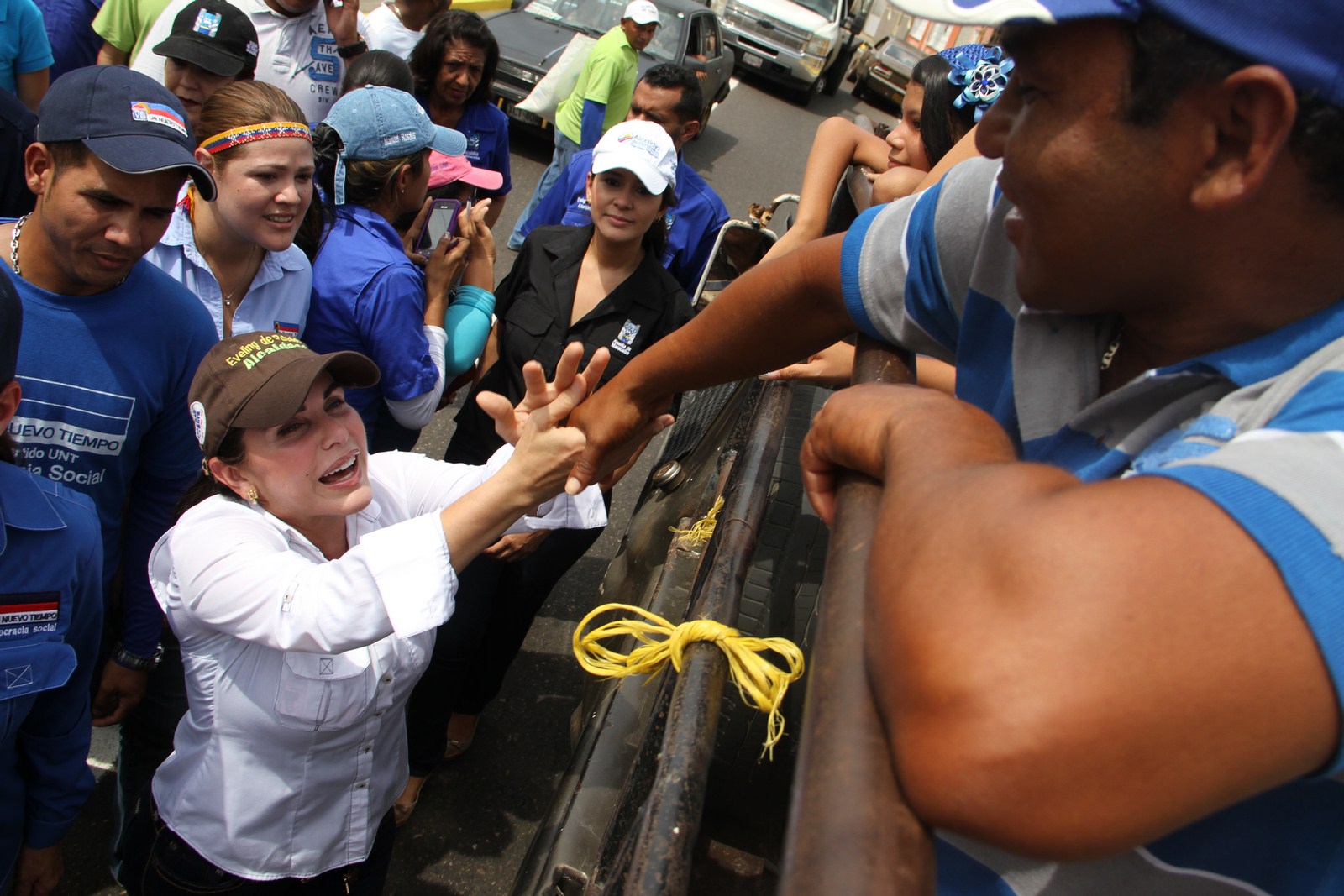 Eveling de Rosales: En defensa de la democracia y en rechazo al TSJ vamos a validar a UNT