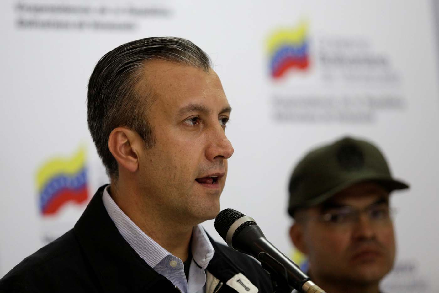 ¡Echándole la culpa al otro! El Aissami responsabiliza a Trump de “asfixiar” la economía venezolana