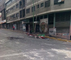 Así amaneció Los Teques este viernes santo tras horas de violencia y represión (+Fotos)