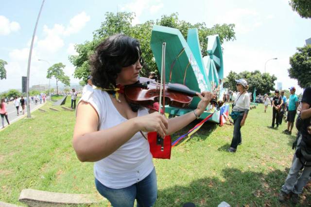 Lo mejor del plantón contra Nicolás en Caracas. Foto: Régulo Gómez / La Patilla