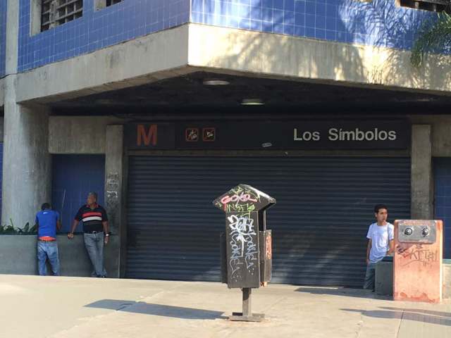 metrode caracas_estacionlossimbolos