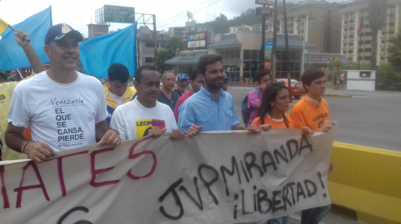 Comienza movilización hacia Ramo Verde desde la redoma de San Antonio