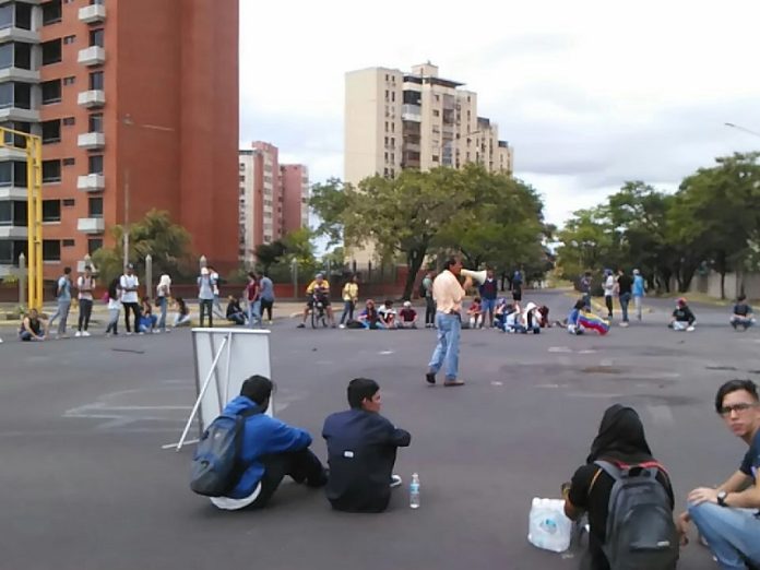 Exitoso trancazo en Guayana contra la constituyente