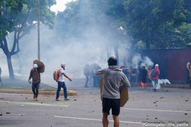 GN efectuó fuerte represión en Caracas este 3 de mayo. Foto: LaPatilla.com / Gabriela Gómez