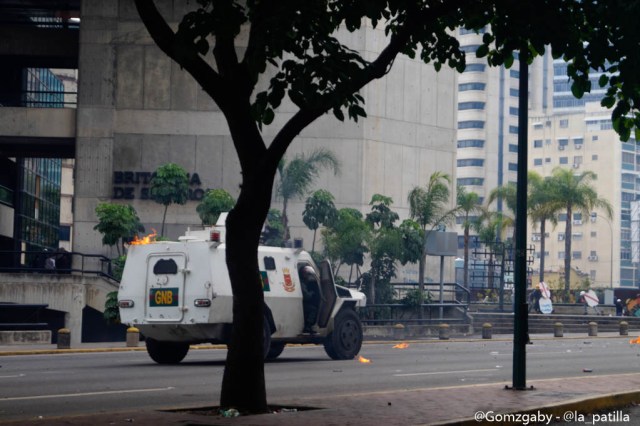 GN efectuó fuerte represión en Caracas este 3 de mayo. Foto: LaPatilla.com / Gabriela Gómez