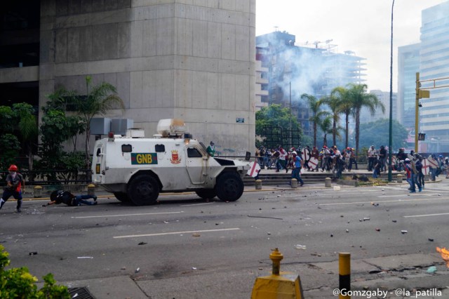 GN efectuó fuerte represión en Caracas este 3 de mayo. Foto: LaPatilla.com / Gabriela Gómez