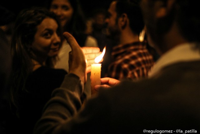 Concentración por los caídos en Parque Cristal. Foto: Régulo Gómez/LaPatilla