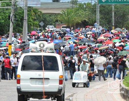 Santa Cruz de Mora rechazan violencia y piden respeto al derecho a manifestar pacíficamente