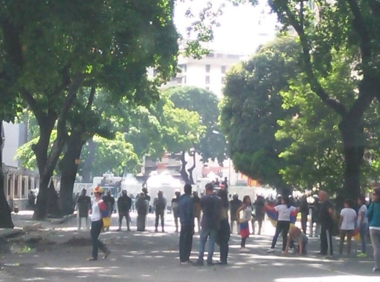 Represión en El Paraíso contabiliza dos heridos: uno por perdigones y otro por “bombazo” en la cabeza