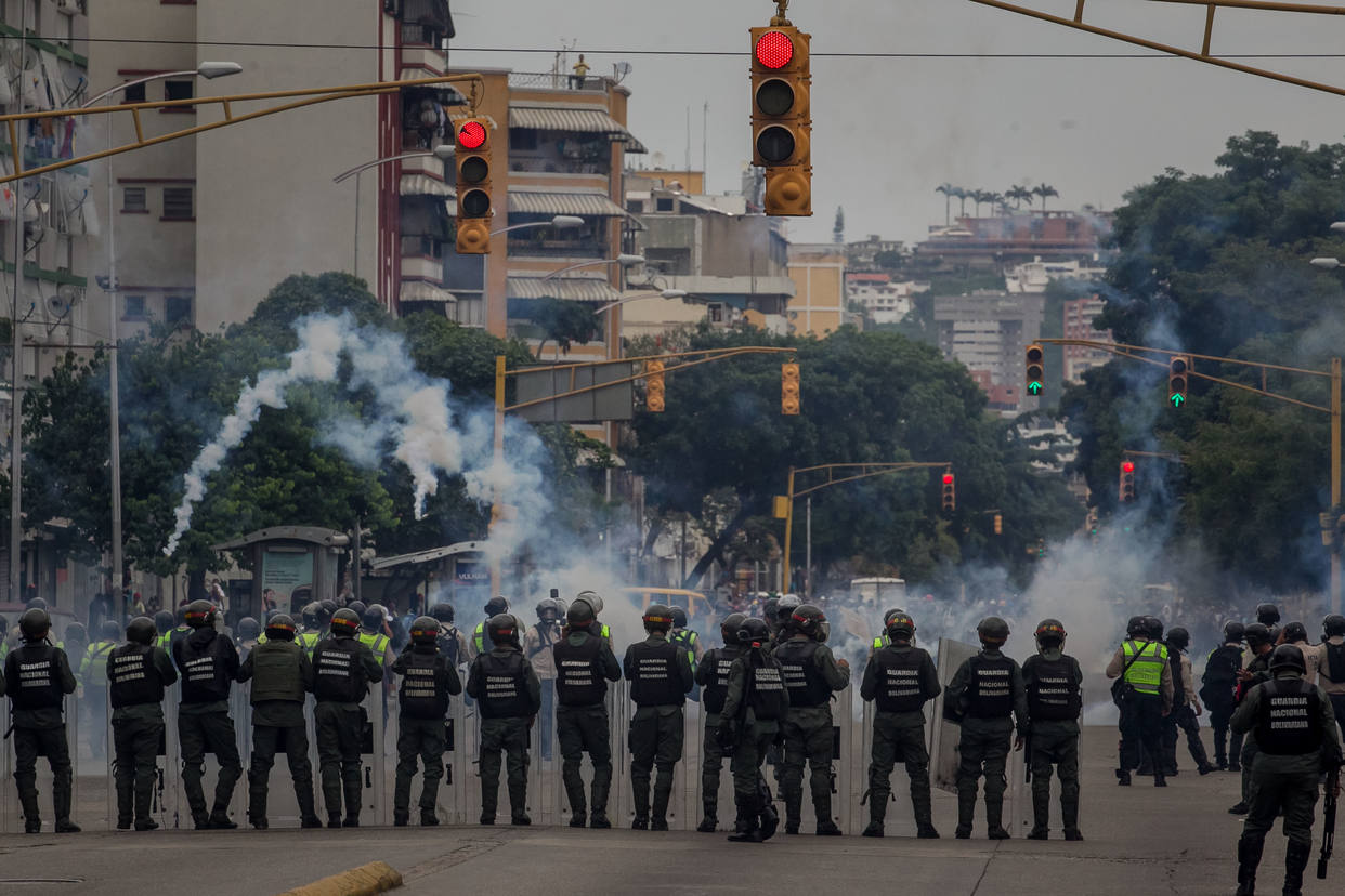 Gonzalo Himiob: Tribunales Militares siguen mandando civiles a la cárcel