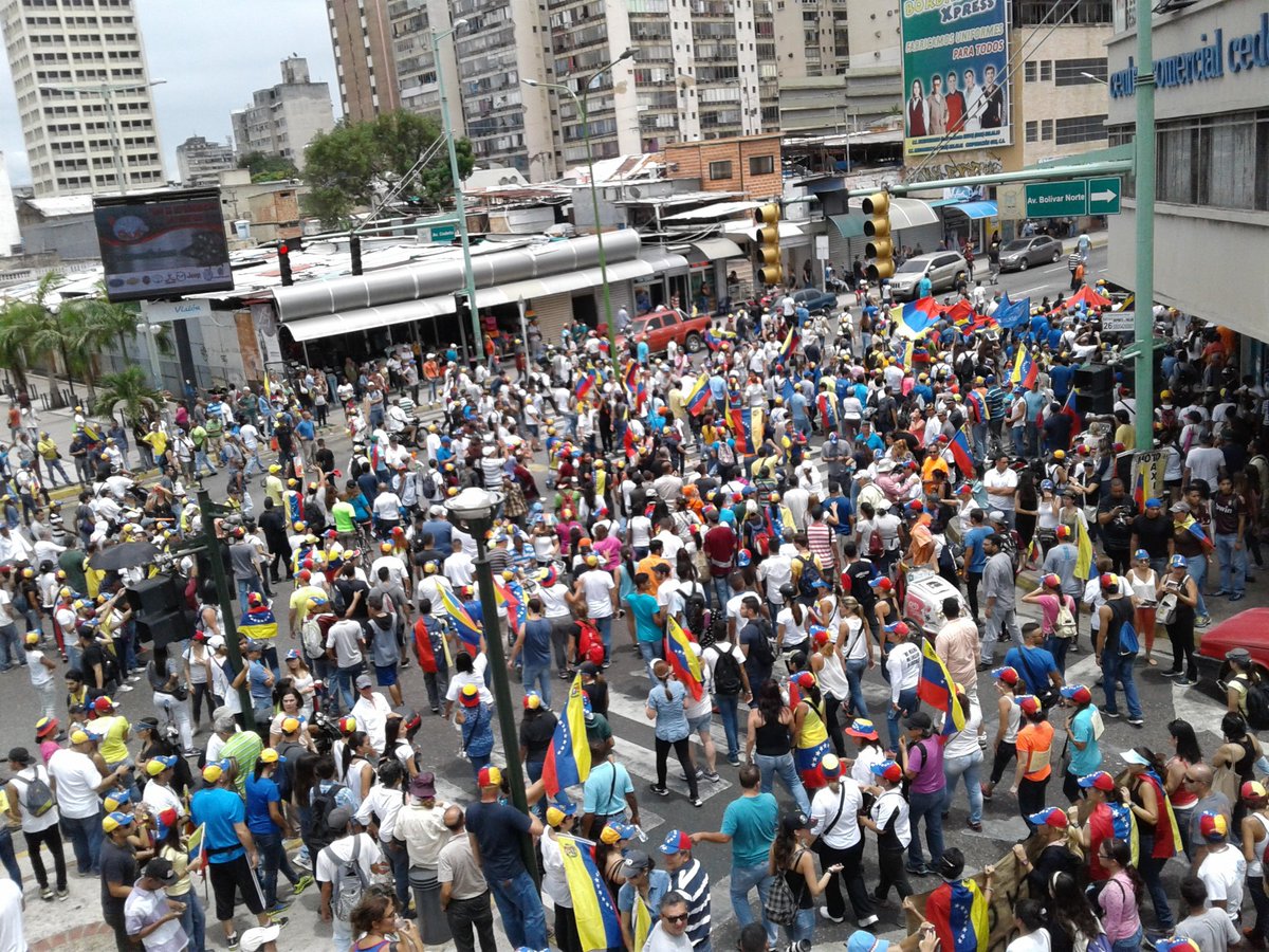 Valencianos pudieron llegar a la avenida Cedeño #20May