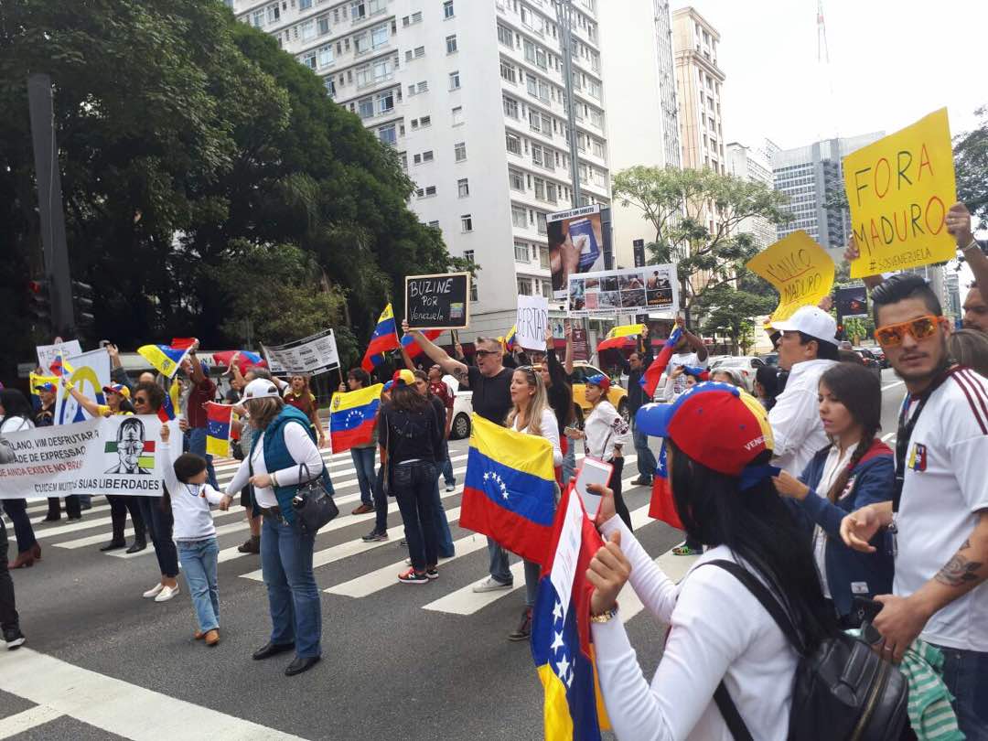 Inmigrantes venezolanos piden al Gobierno brasileño más “firmeza” ante crisis