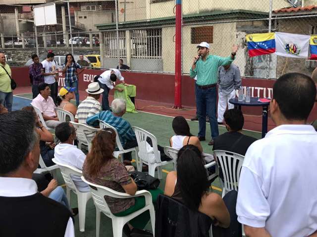 El diputado a la Asamblea Nacional (AN) y secretario general seccional del partido Acción Democrática (AD) en Caracas, Carlos Prosperi