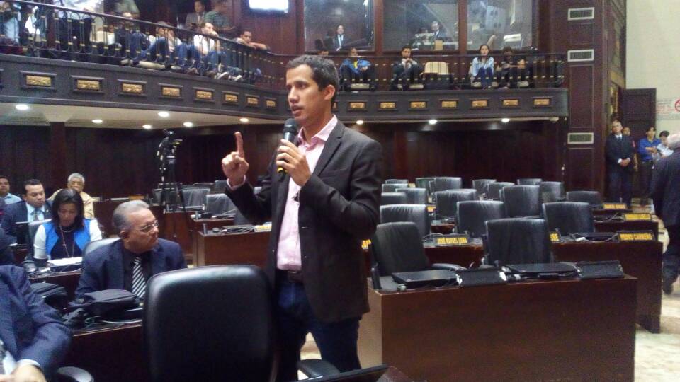 Guaidó: Se están ejecutando allanamientos en Vargas en búsqueda de manifestantes