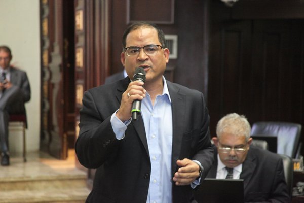 Diputado Carlos Valero