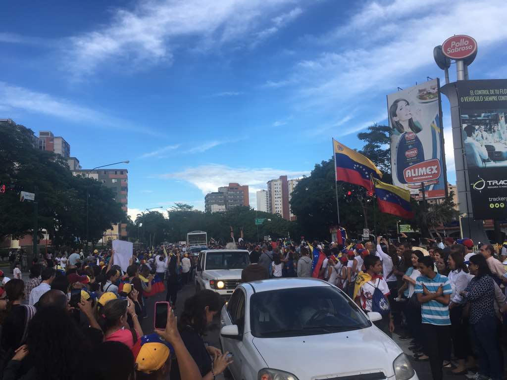 ¡Ya salió! Así inició la procesión de la Divina Pastora este jueves #15Jun (Video)